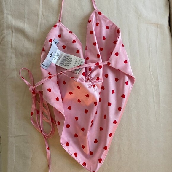 hearts open back top! - Picture 2 of 4